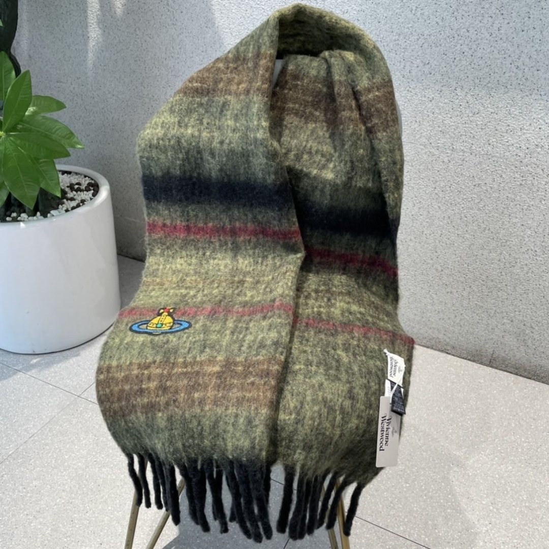 2025小红书走火爆款 𝐕𝐢𝐯𝐢𝐞𝐧𝐧𝐞 𝐖𝐞𝐬𝐭𝐰𝐨𝐨𝐝🪐✨经典大土星马海毛围巾 vivienne w