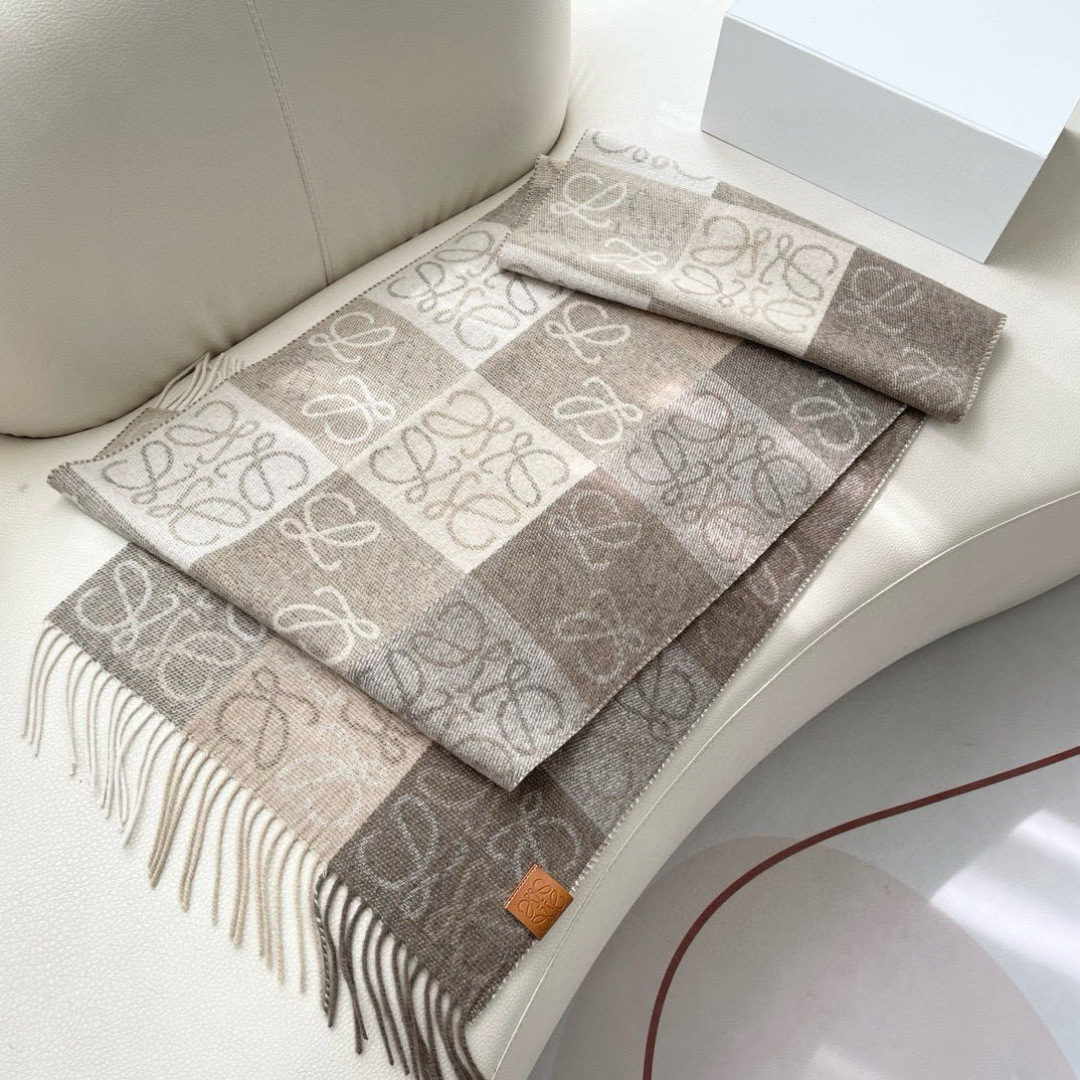 👑👑顶级原单中性款‼️罗意威【LW条纹长巾】很幸運拿到這個品牌的東西，真的不多見，很少在國內做訂單，款式