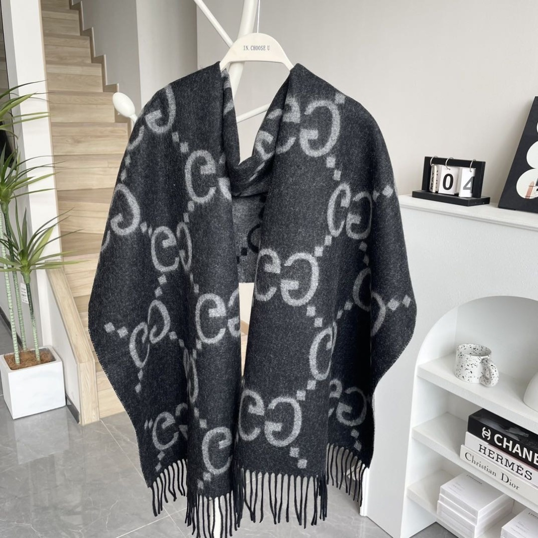 2025Gucci最新款 👍稀有品质😵😵太好看了❤️Gucci最新ZG同步款‼️图案真的超级好看啊~就喜