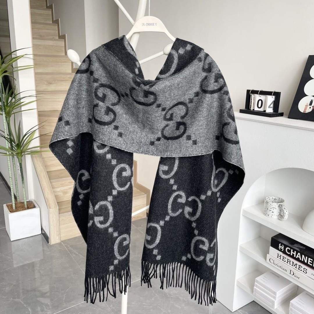 2025Gucci最新款 👍稀有品质😵😵太好看了❤️Gucci最新ZG同步款‼️图案真的超级好看啊~就喜