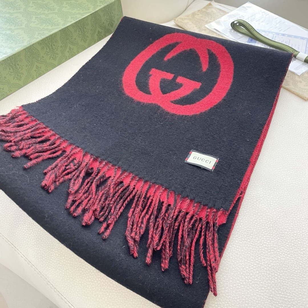 💋2025专柜最新款💨古奇火爆来袭💥🎊顶级色织工艺。此工艺只有大牌纯正代工厂才有的工艺‼️100%顶级羊