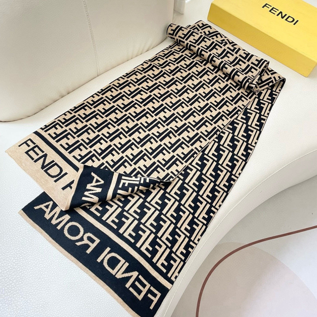 爆款上新 情侣款👍👍芬迪 独家牛货🐂 奢华尽在尺寸之间，高端品质‼️具有超高羊绒品质才会被此品牌青睐‼️