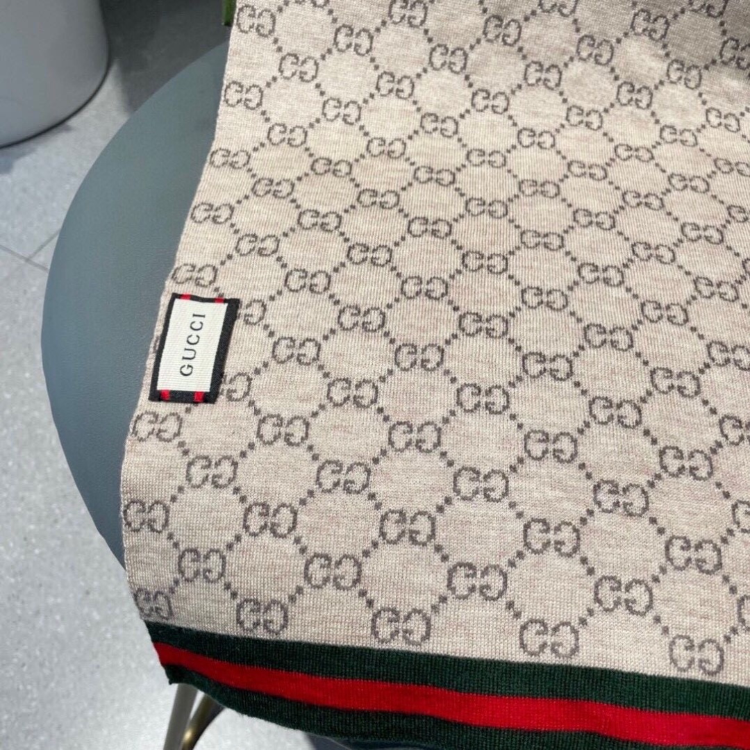 💋🌾专柜最新款💨古奇火爆来袭💥🎊顶级色织工艺。此工艺只有大牌纯正代工厂才有的工艺‼️100%顶级针织加羊