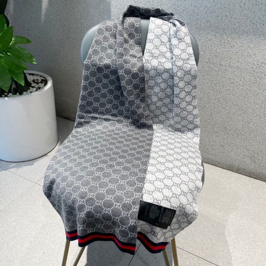 💋🌾专柜最新款💨古奇火爆来袭💥🎊顶级色织工艺。此工艺只有大牌纯正代工厂才有的工艺‼️100%顶级针织加羊