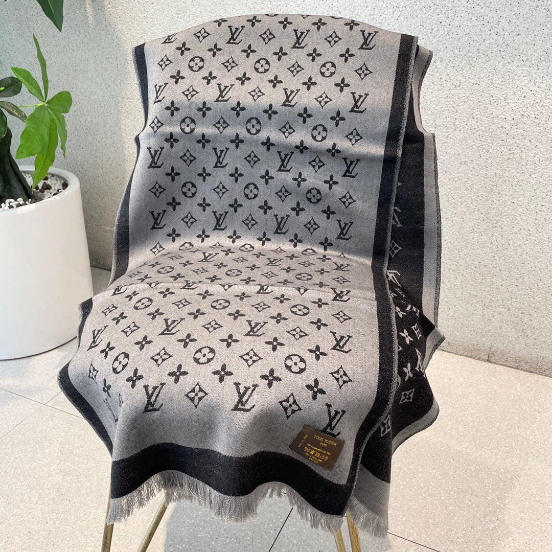 路易威登重磅原单，一模一样 LV专柜新色 出口境外。专柜的最新限量双面拼色‼️【限量版】品质极好,精工高