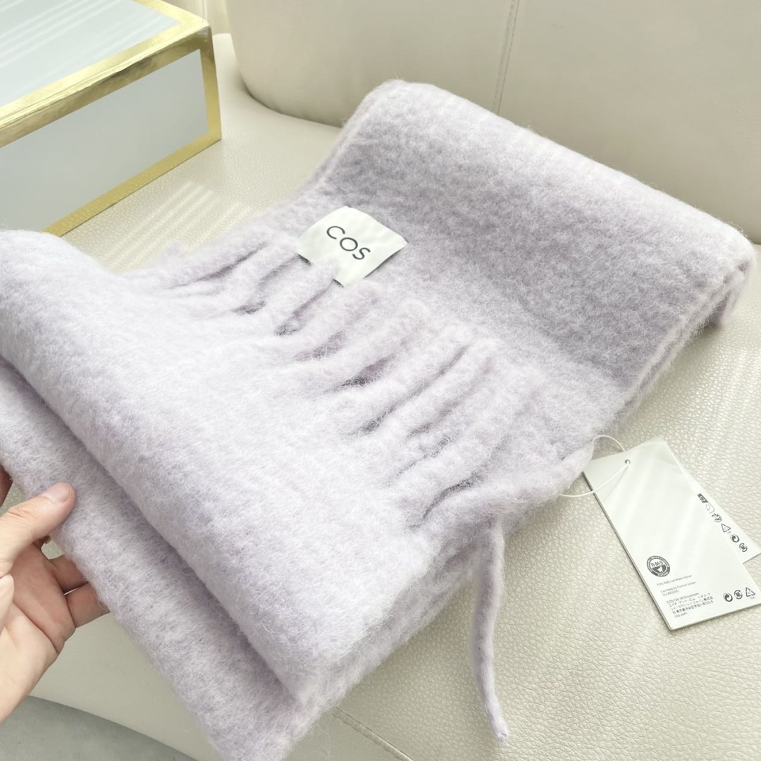 2025小红书走火爆款 COS品牌 🪐✨经典大土星马海毛围巾 vivienne westwood西太后土