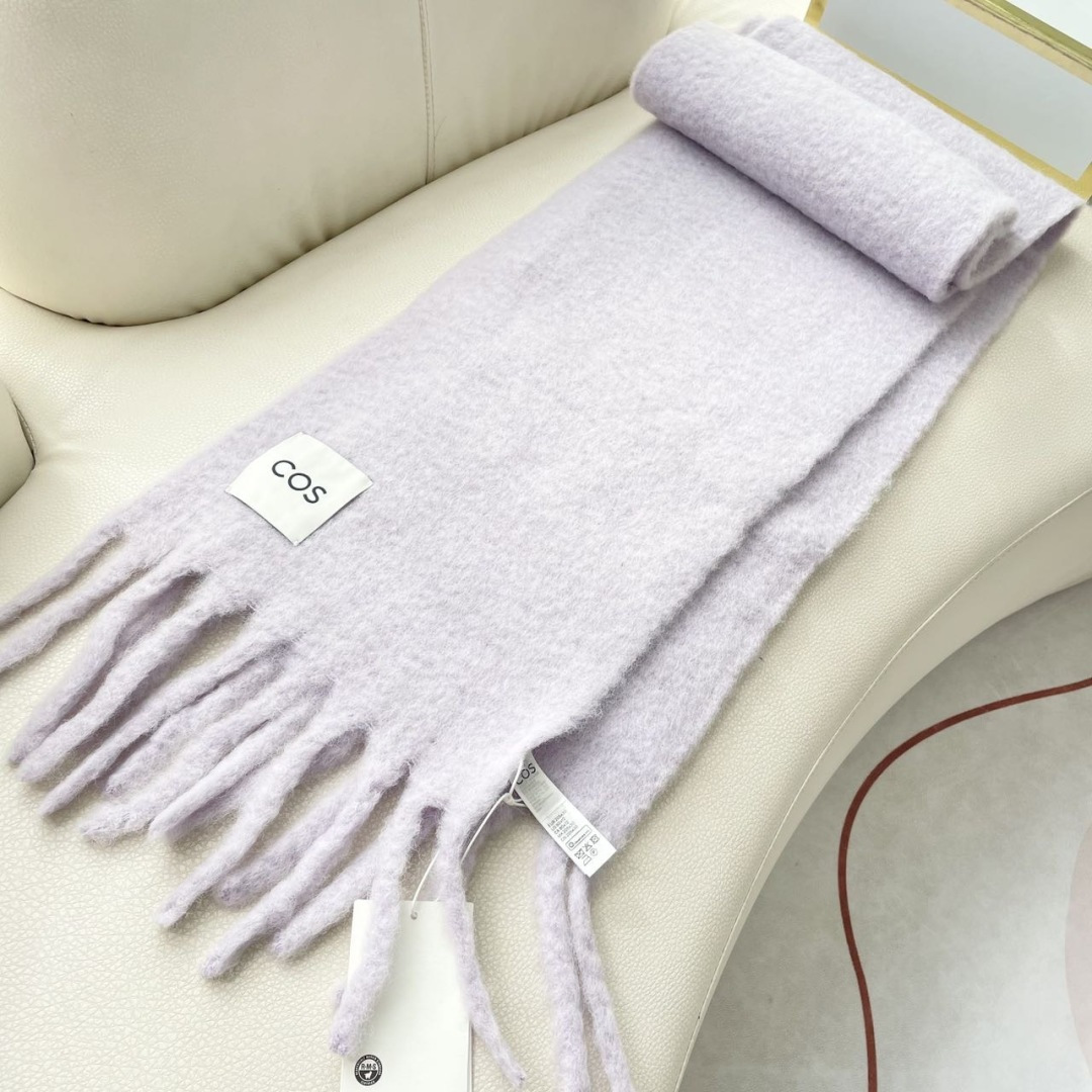 2025小红书走火爆款 COS品牌 🪐✨经典大土星马海毛围巾 vivienne westwood西太后土