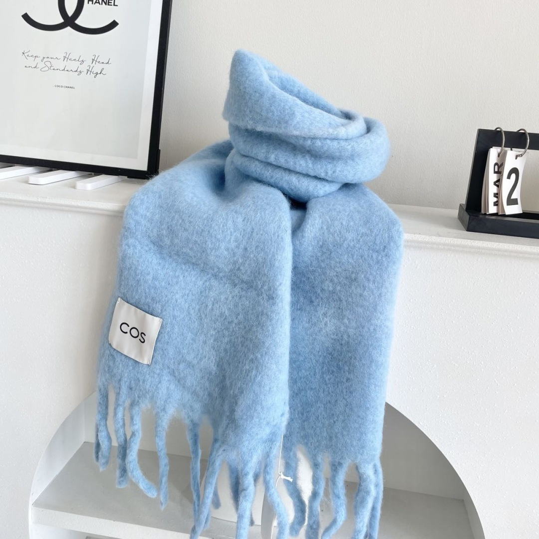 2025小红书走火爆款 COS品牌 🪐✨经典大土星马海毛围巾 vivienne westwood西太后土
