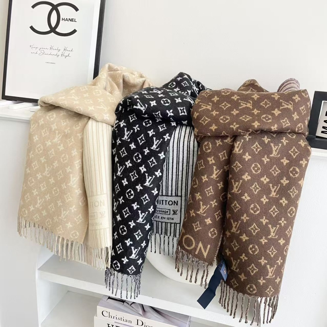 LOUIS VUITTON 流苏饰边 绵羊毛 绒线围巾 男女同款情侣款 35X240 95%纯羊毛 5%