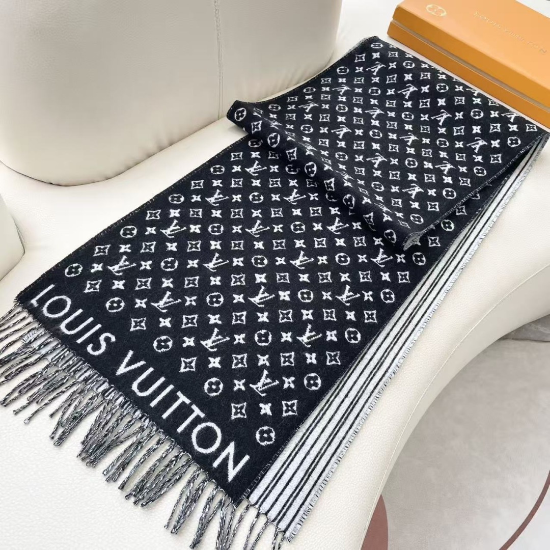 LOUIS VUITTON 流苏饰边 绵羊毛 绒线围巾 男女同款情侣款 35X240 95%纯羊毛 5%