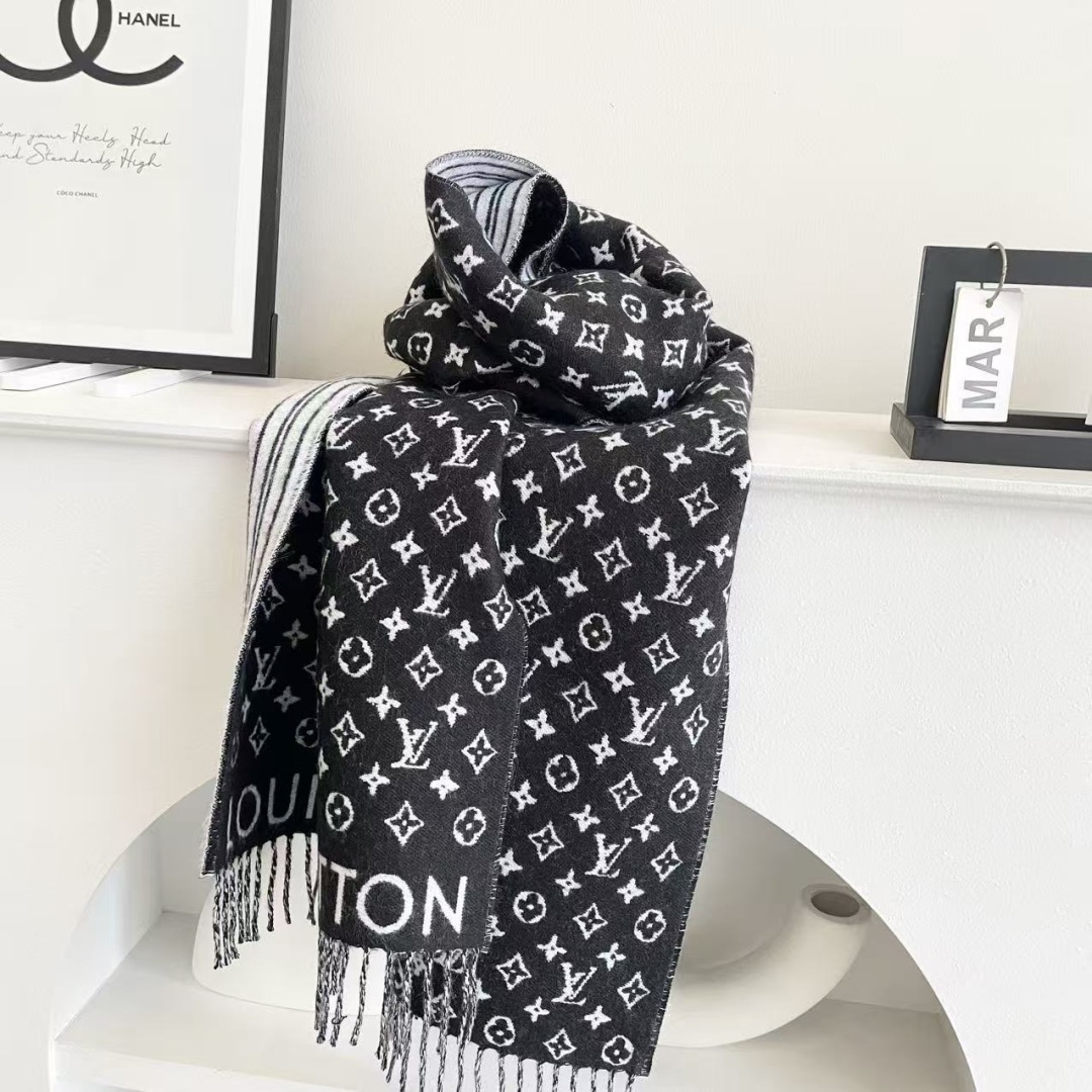 LOUIS VUITTON 流苏饰边 绵羊毛 绒线围巾 男女同款情侣款 35X240 95%纯羊毛 5%