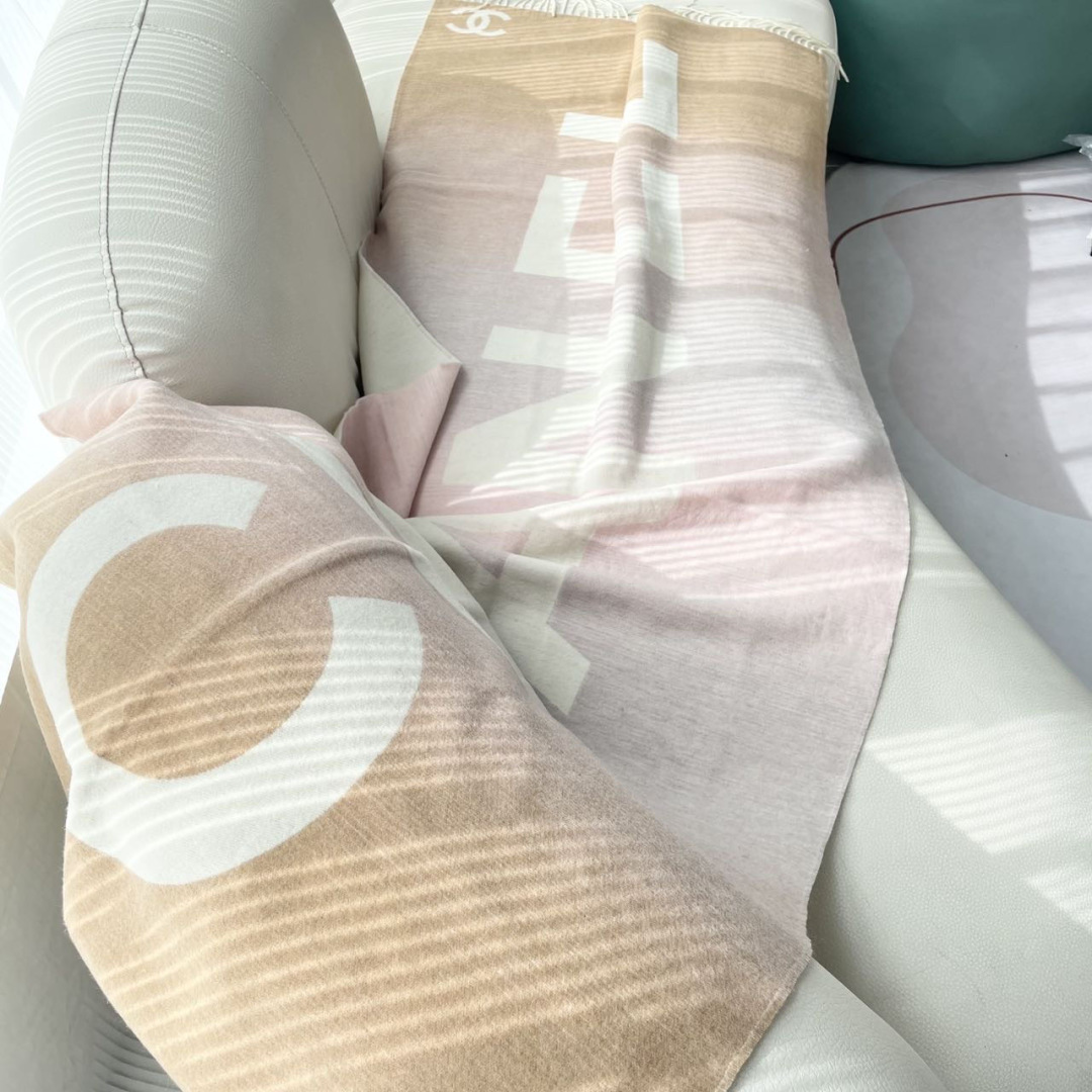 香奈儿💋新款到😍手慢🈚️抢‼️‼️👏💙顶级原单正品旷世绝美顶级高端货👼【绝对值得珍藏👍】👏香奈儿绝美百搭