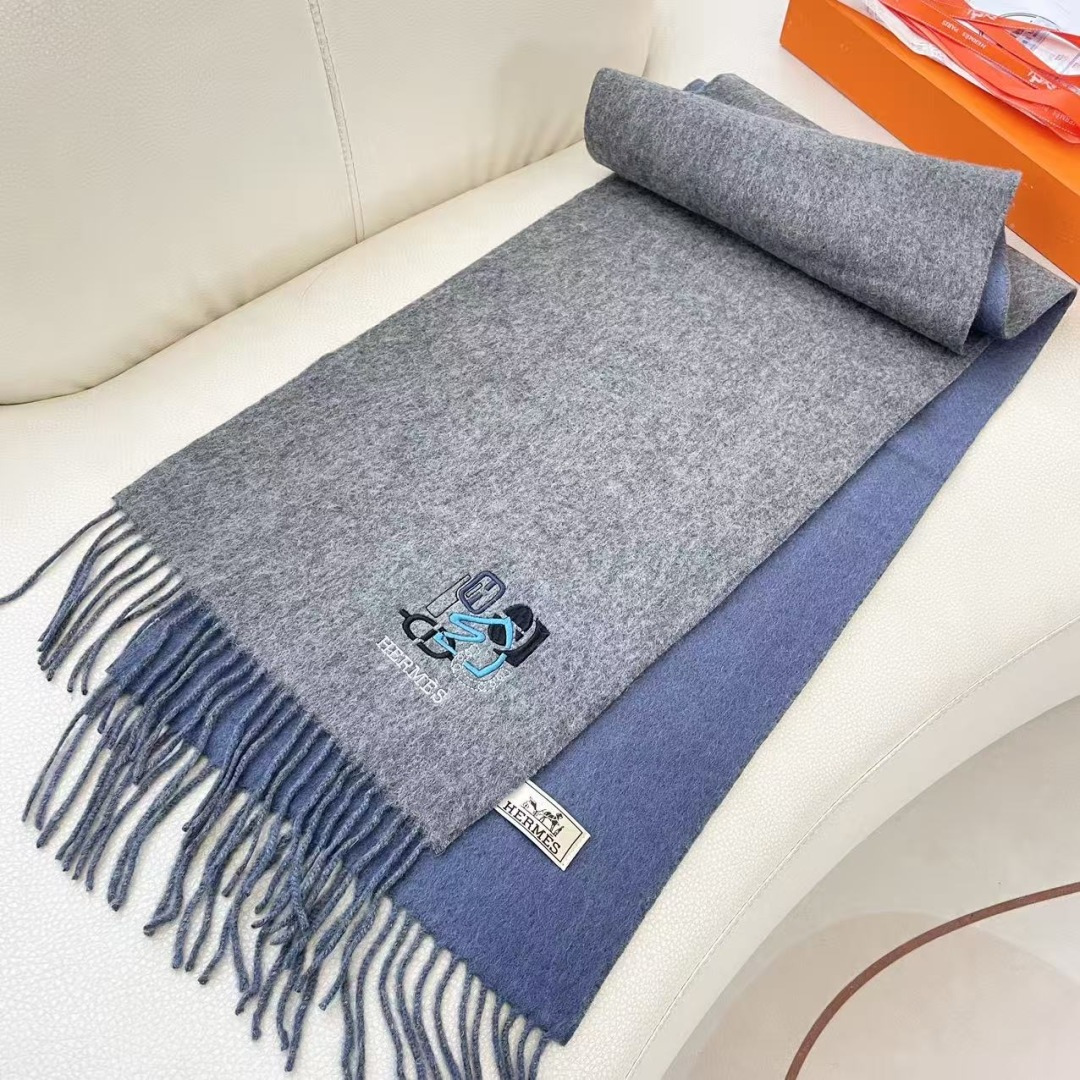 上新2025爱马仕双面男女款围巾且买且珍惜😍~都是出口订单所以比较难遇❤️东西讲究少而精😍好看的一定要收