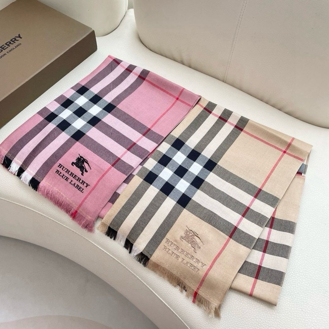 巴宝利💋新款到😍手慢🈚️抢‼️‼️👏💙顶级原单正品旷世绝美顶级高端货👼【绝对值得珍藏👍】👏香奈儿绝美百搭