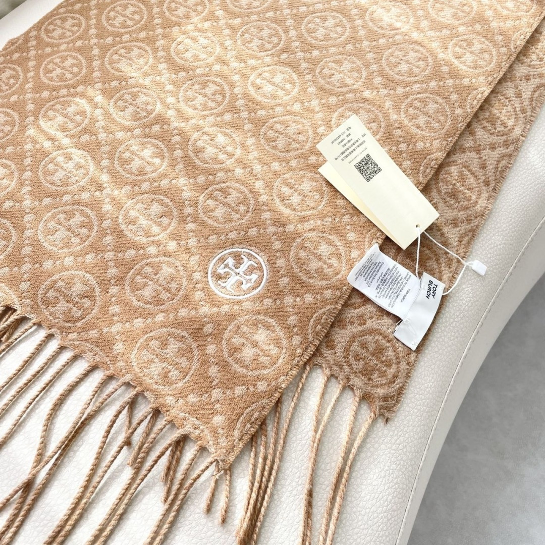 专柜同步！TORY BURCH 【托里伯奇长巾】很幸运拿到這个品牌的东西，真的不多见，很少在国內做订单，