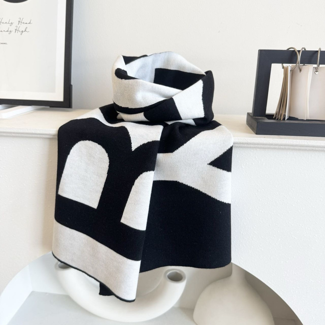 爆款上新 情侣款👍👍B家【经典战马】独家牛货🐂 奢华尽在尺寸之间，高端品质‼️具有超高羊绒品质才会被此品