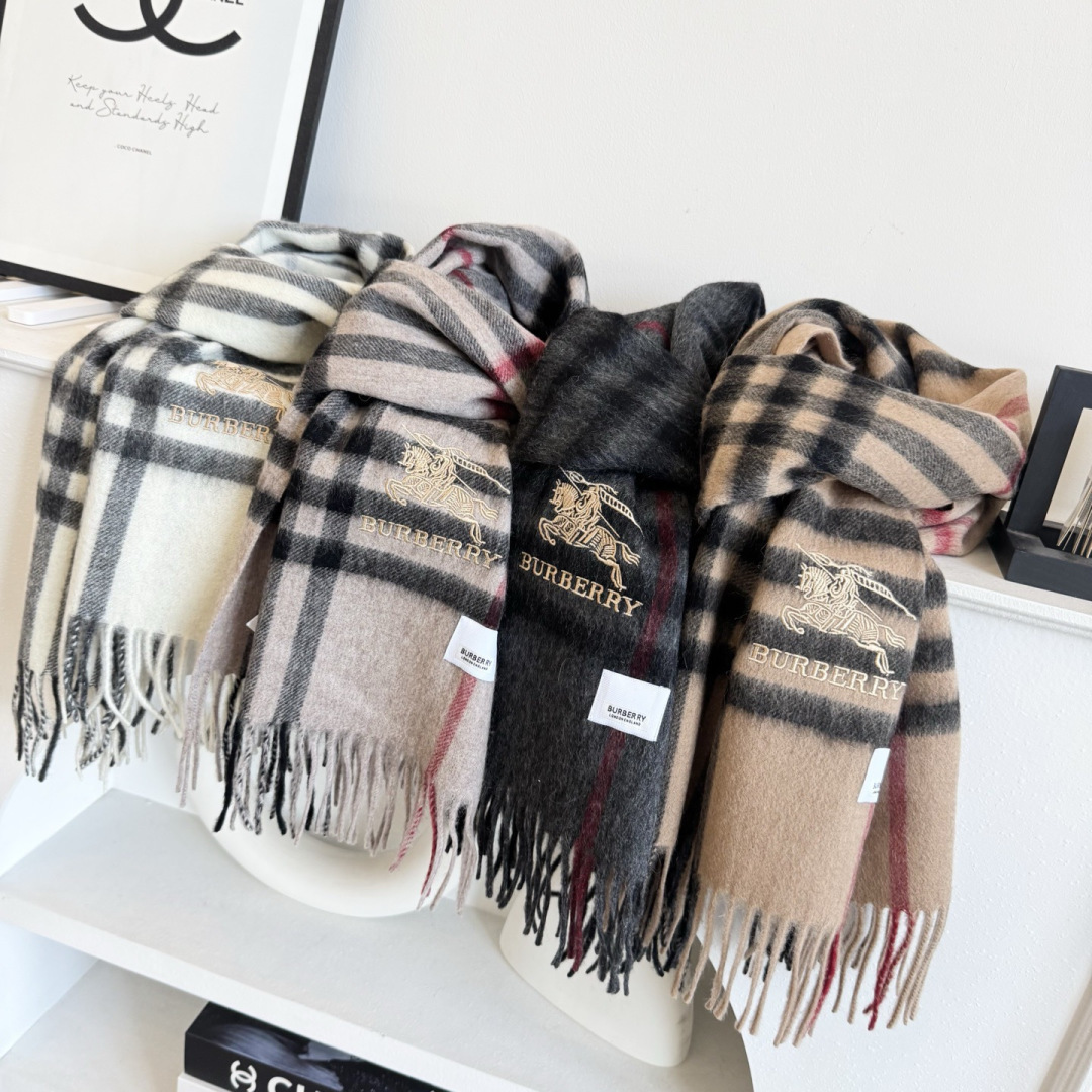 爆款上新 情侣款👍👍B家【经典战马】独家牛货🐂 奢华尽在尺寸之间，高端品质‼️具有超高羊绒品质才会被此品