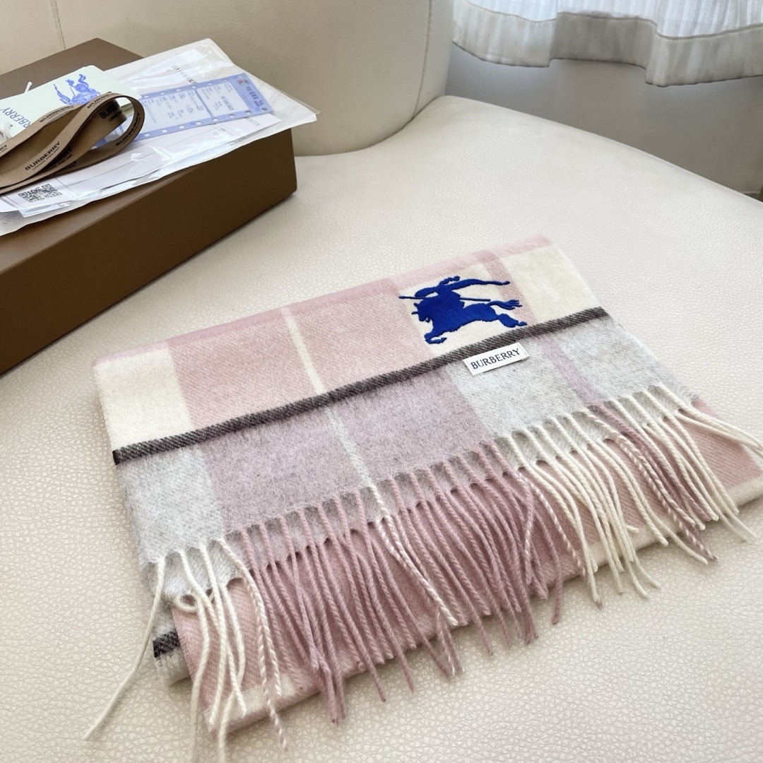 爆款🔺双面羊绒专柜同步 经典设计完美，若隐若现的巴宝利标志，强烈推荐手慢无‼️千万别去专柜买‼️代购就要