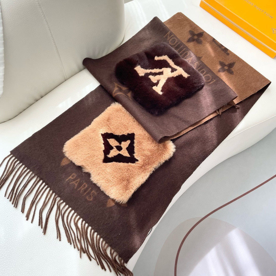 LV scarf LV 🆕LVNew ， ， Monogram ， L Monogram 。190 x 46.cm ： L Monogram — photo 5