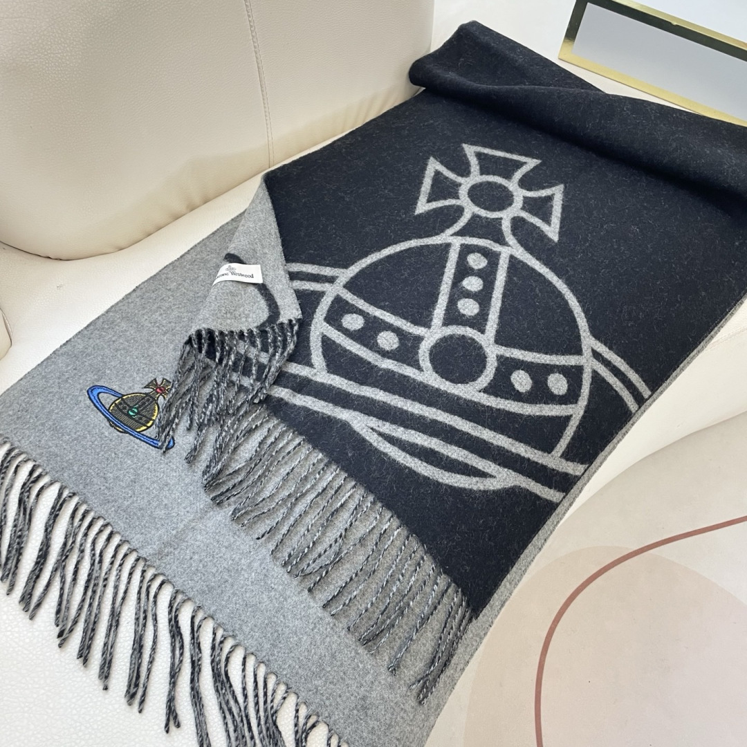 🆕   英国朋克教母“西太后Vivienne Westwood”最爱的土星❗❗从精神上，Vivenne Westwood