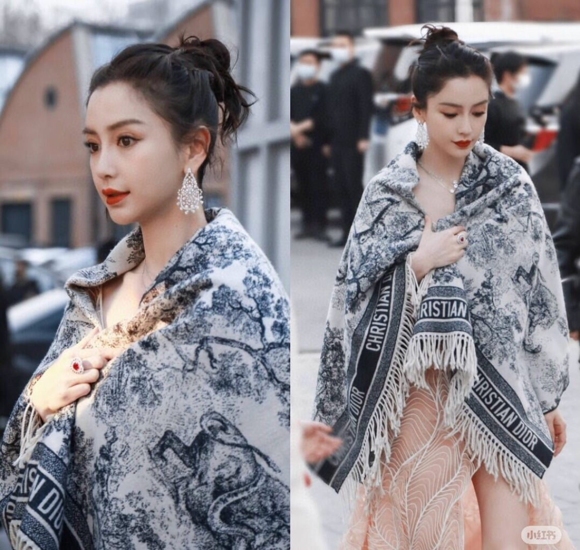 ✨国内最好NO.1❗️~即将火爆代购圈，今年大披肩真的好火爆🔥，因为实物真的很震撼，绝逼好东西👍❗️Dior最新老花元素
