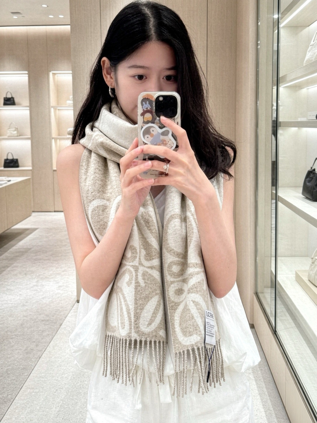LOEWE罗意威 Anagram 新款 【26春夏系列】点缀双色提花图案流苏边缘 羊绒 绒线围巾 女男款 勃艮第红/红褐
