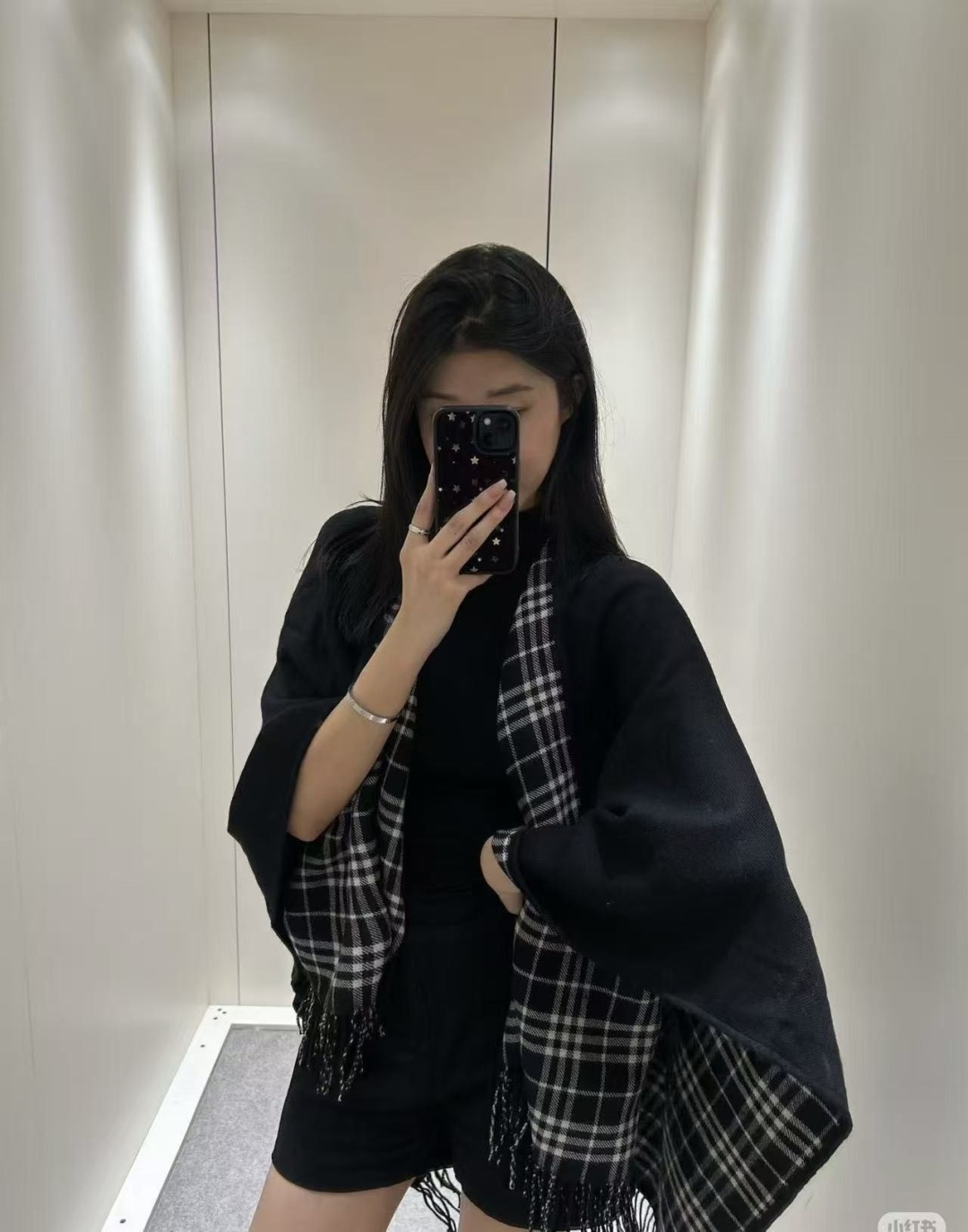 巴宝莉真真正正的福利！！】【尽管拿市面上任何一家的货来对比我家品质！】Bu史上最牛掰的原单货，【博柏利双面斗篷‼️】经典