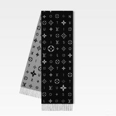 LOUIS VUITTON 标注 Monogram 花卉和 LV 字母40X240山羊绒 绒线围巾 男女同款情侣款 LOUIS VUITTON 标注 Monogram 花卉和 LV 字母40X240山羊绒 绒线围巾 男女同款情侣款