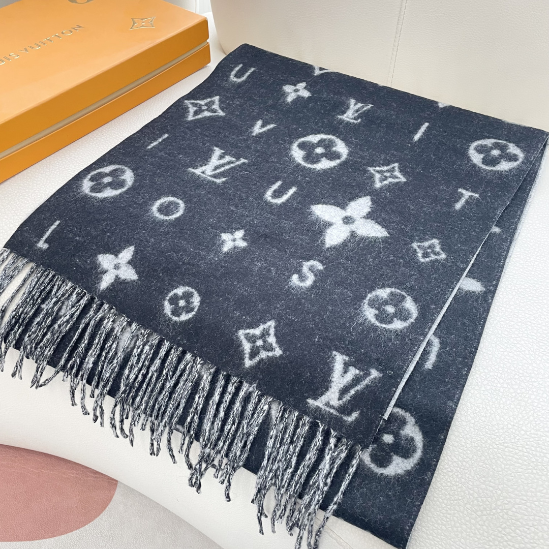 LOUIS VUITTON 标注 Monogram 花卉和 LV 字母40X240山羊绒 绒线围巾 男女同款情侣款 