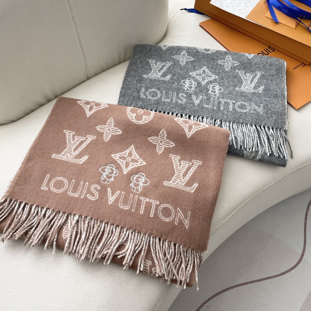 LOUIS VUITTON 标注 Monogram 花卉和 LV 字母40X240山羊绒 绒线围巾 男女同款情侣款 