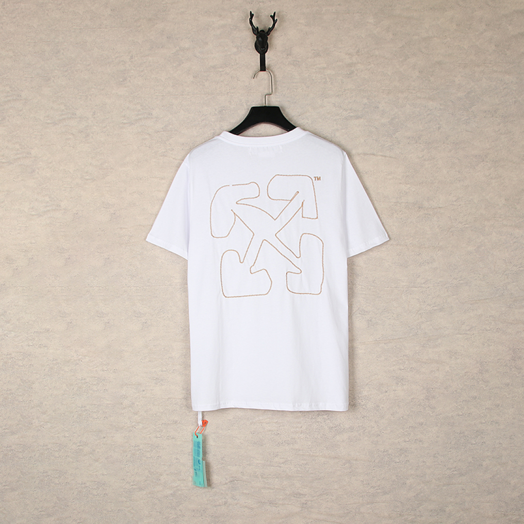 Embroidered T-Shirts: Classic Black and White with Precision Embroidery - 图片 5
