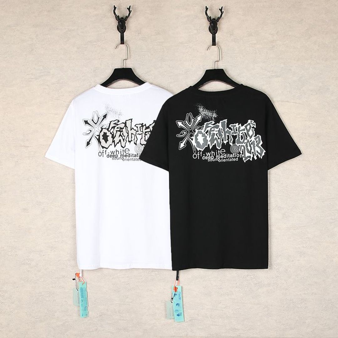 Off White Street Coolness: Black & White T-Shirts in Classic Style - 图片 2
