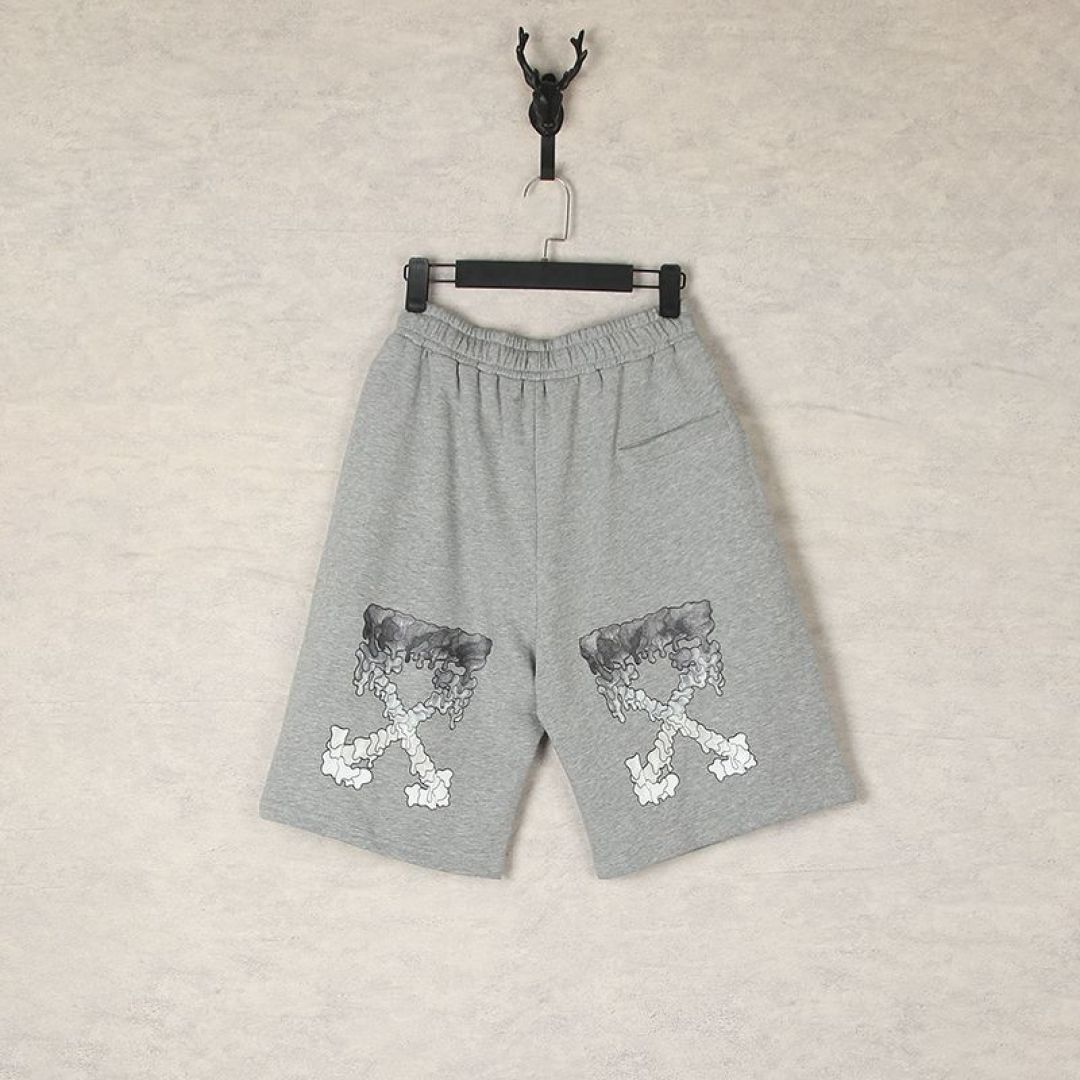 Off-White Shorts: Unlock Street Style with Marked Cross-Arrow Patterns - 图片 4