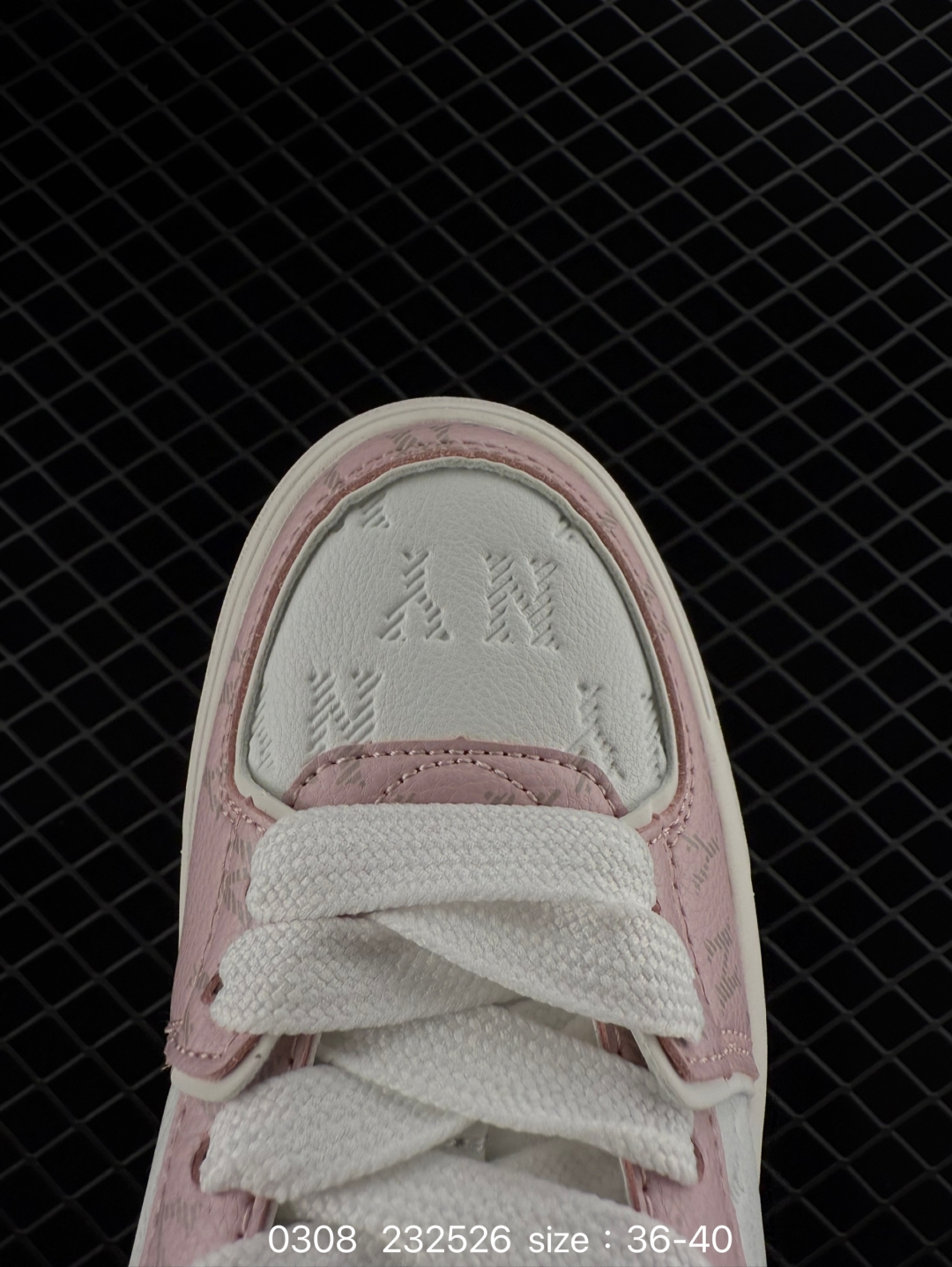 💰190
NY美国榄球洋基队限定 x MLB Big Ball Chunky Mesh 厚底老爹系列低帮魔术贴轻量休闲运动慢跑鞋
货号：3ASXM075N(GP61)
尺码如图
编码232526 