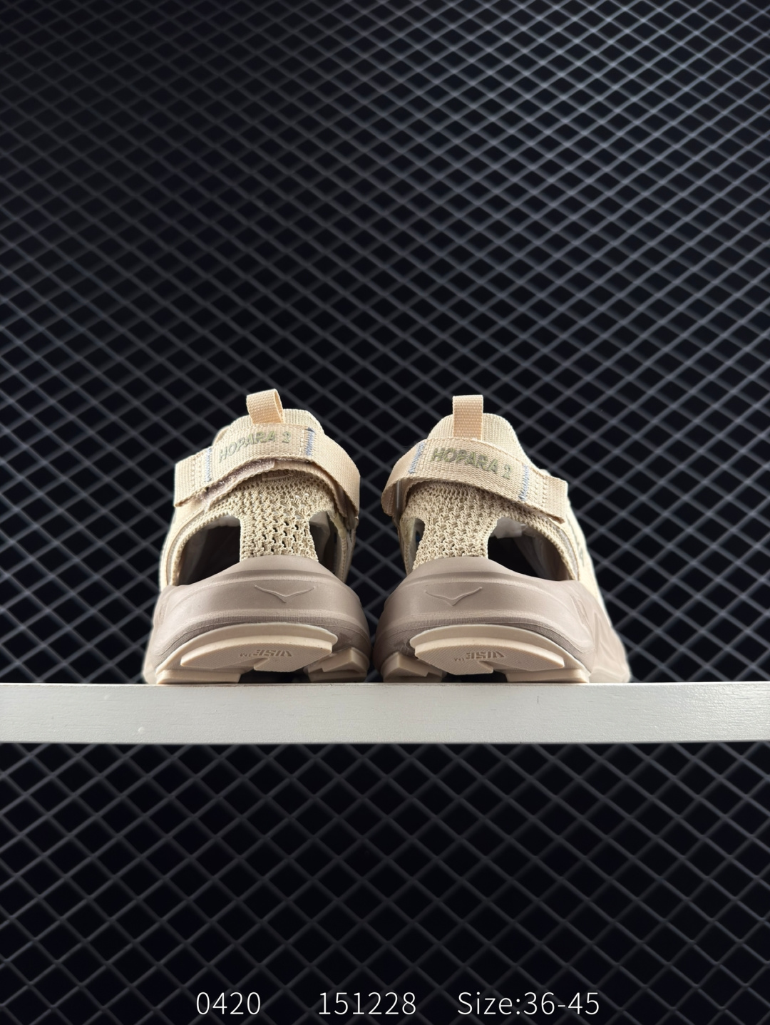 💰200 Hoka W Hopara 霍帕拉系列水路两用溯溪涉水休闲户外露营凉鞋
尺码：36 36.5 37.5 38 39 40 40.5 41 42 42.5 43 44 45
编码151228
