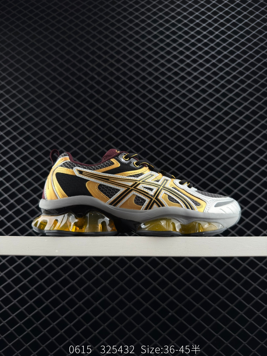 🈴💰220
Asics Gel-Quantun Kinetic 亚瑟士 复古休闲运动鞋厚底增高老爹鞋 
#采用 GEL Scutoid 技术的橡胶鞋底。在拥有拥有相同外底科技的基础上，与早先推出的 Kiko Kostadinov 联名款 GEL-QUANTUM ZIENTZIA 十分相似，不失为具有 Ki 味的平替选择。
货号：1203A270-021
尺码：36-45带半码
编码：325432