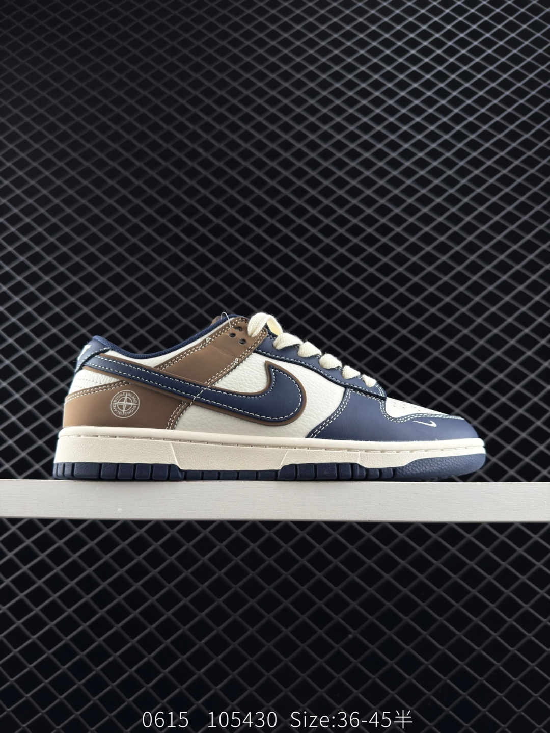 🈴💰210
公司级✅NK Dunk Low Retro “DIY高端定制”
低帮休闲运动板鞋
原装头层材料 用料绝不含糊 独家版型蒸餾加工帶來的是更好的视觉和脚感体验 清洁度 电绣工艺 皮料切割干净无任何毛边 细节完美
货号：XX9910 010
尺码：36 36.5 37.5 38 38.5 39 40 40.5 41 42 42.5 43 44 45
编码：105430