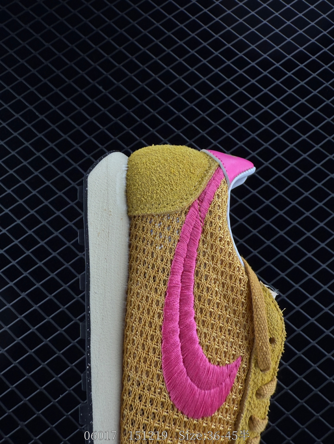 💰195
Nike Roshe Run LD-1000 绿黑 米蓝色 低帮 休闲 跑步鞋 FQ5369
尺码：见图
编码：151219