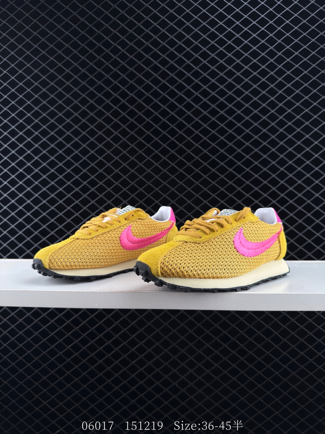 💰195
Nike Roshe Run LD-1000 绿黑 米蓝色 低帮 休闲 跑步鞋 FQ5369
尺码：见图
编码：151219