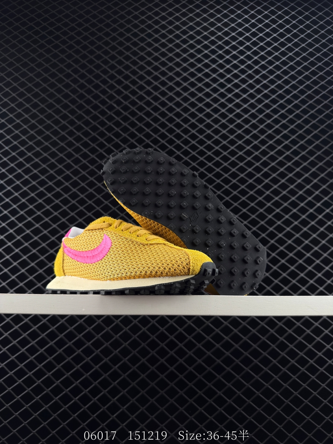 💰195
Nike Roshe Run LD-1000 绿黑 米蓝色 低帮 休闲 跑步鞋 FQ5369
尺码：见图
编码：151219