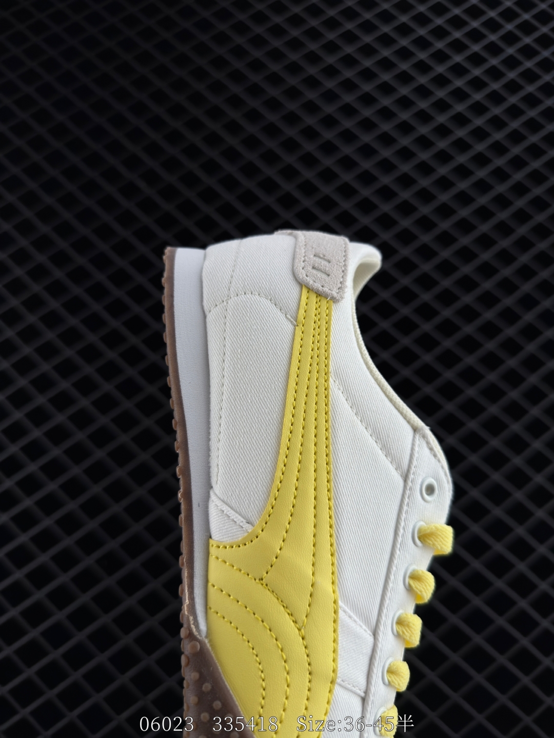 💰190
✅PUMA Bella UT 彪马 徐梦洁同款舒适男女低帮生活休闲德训薄底鞋
货号：403492-03
尺码：36 37 37.5 38 38.5 39 40 40.5 41 42 42.5 43 44 45
编码：335418