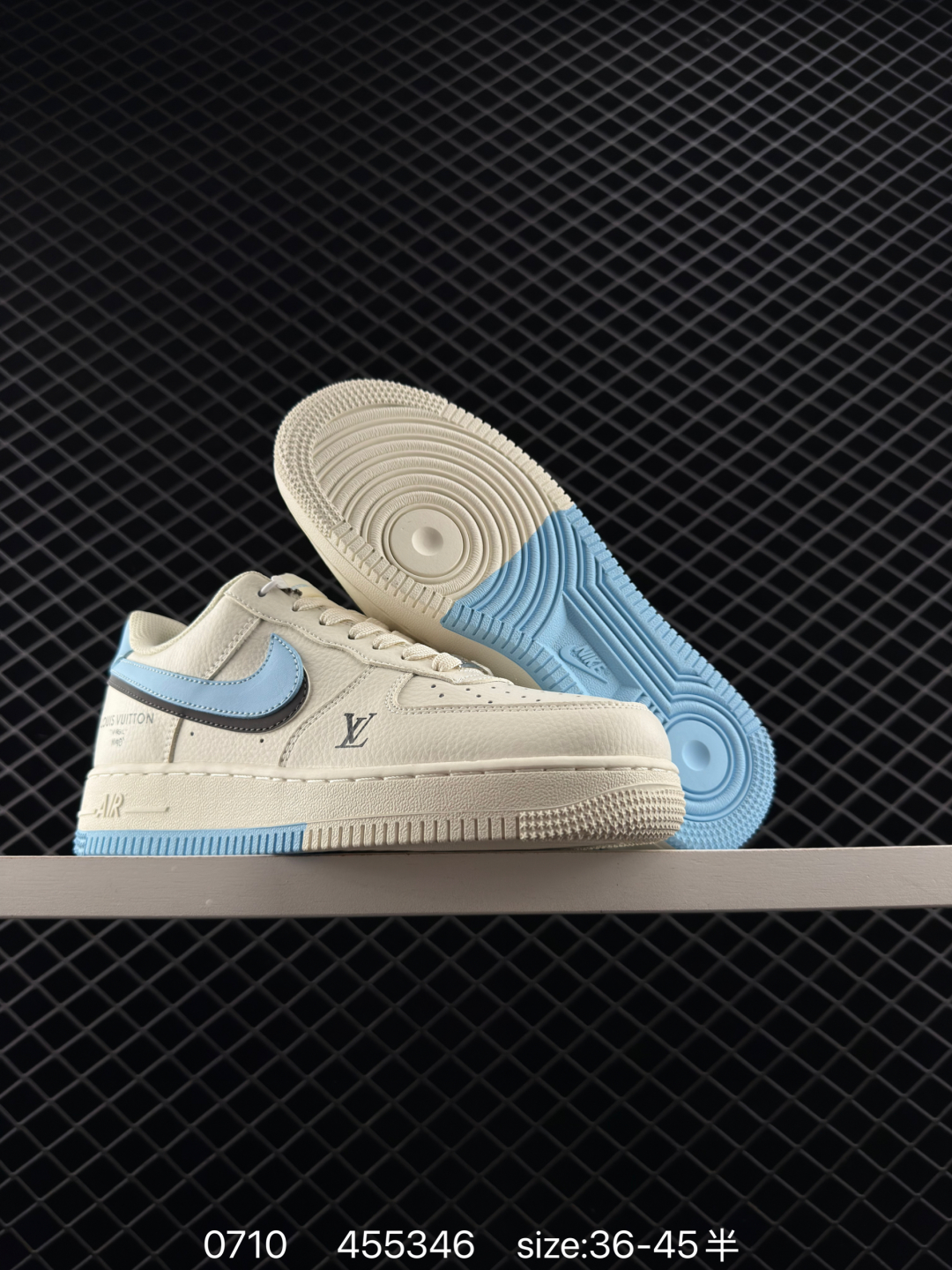 💰290
NK Air Force 1´07 Low 空军一号低帮百搭休闲运动板鞋 CS5288-027 柔软、弹性十足的缓震性能和出色的中底设计 横跨复古与现代的外型结合 造就出风靡全球 三十多年的Force 1 直到今天还深受青睐 实拍调校N版已经零色差零失真 百分百还原实物色彩所见即所得 不存在货不对板色差等低级问题 选购参考实物拍摄 不混卖不参货 只用心做好货严格选品 承诺混一赔十 SIZE:36 36.5 37.5 38 38.5 39 40 40.5 41 42 42.5 43 44 44.5 45
编码:455346