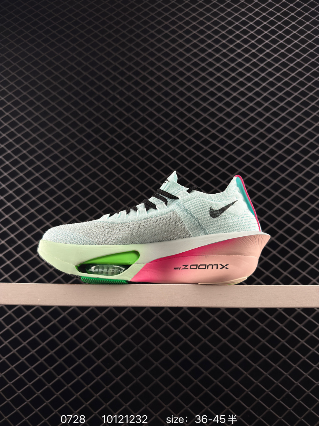 💰270
✅Nike Air Zoom Alphafly NEXT% 3 马拉松跑鞋
2024全新马拉松超级跑鞋 有史以来最轻盈、测试次数最多的NK Alphafly 经过精英马拉松运动员的测试验证 并搭载Air Zoom气垫 旨在助力跑者实现突破 取得更佳的成绩 在开发过程中 Alphafly 3帮助耐克运动员凯尔文·基普图姆(Kelvin Kiptum)以2:00:35的成绩刷新了马拉松世界纪录 Alphafly的动力设计没有改变——Air Zoom气垫单元、Flyplate碳纤维板和ZoomX泡绵 但是整体系统的制作方法略有调整 优化和提升了对运动员的帮助 主要更新包括一体式鞋底 提供顺畅稳定的“后跟到脚趾”过渡;更宽的全长Flyplate碳纤维板提供稳定助推力 全新Fast Shot外底保证出色牵引力和抓地力 全新Atomknit 3.0鞋面提供更强的控制力、透气性和中足支撑力
货号:FD8315 400
尺码:36 36.5 37.5 38 38.5 39 40 40.5 41 42 42.5 43 44 44.5 45
编码:10121232