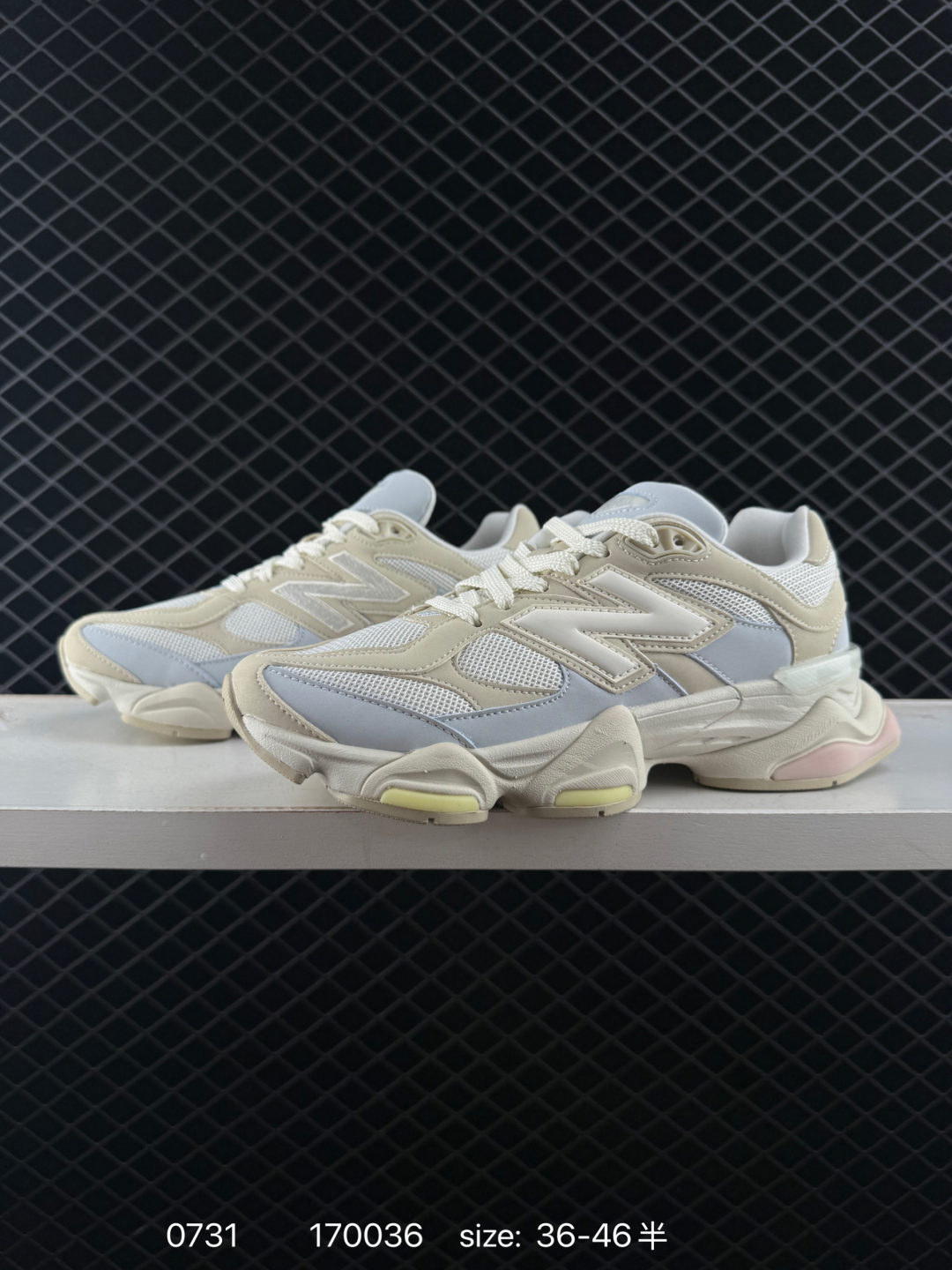 💰290
新百伦New Balance NB 9060 复古单品鞋款灵感源自设计师本人对夏日的怀日回忆。采用大面积网眼以及麂皮材质覆盖鞋身，还原经典气质。搭载ABZORB避震科技，由泡沫聚酯制成，上脚可以有效减少由鞋底反弹对身体及双腿的冲击
尺码：36 37 37.5 38 38.5 39.5 40 40.5 41.5 42 42.5 43 44 45 46 46.5
货号：U9060AGA
编码：170036