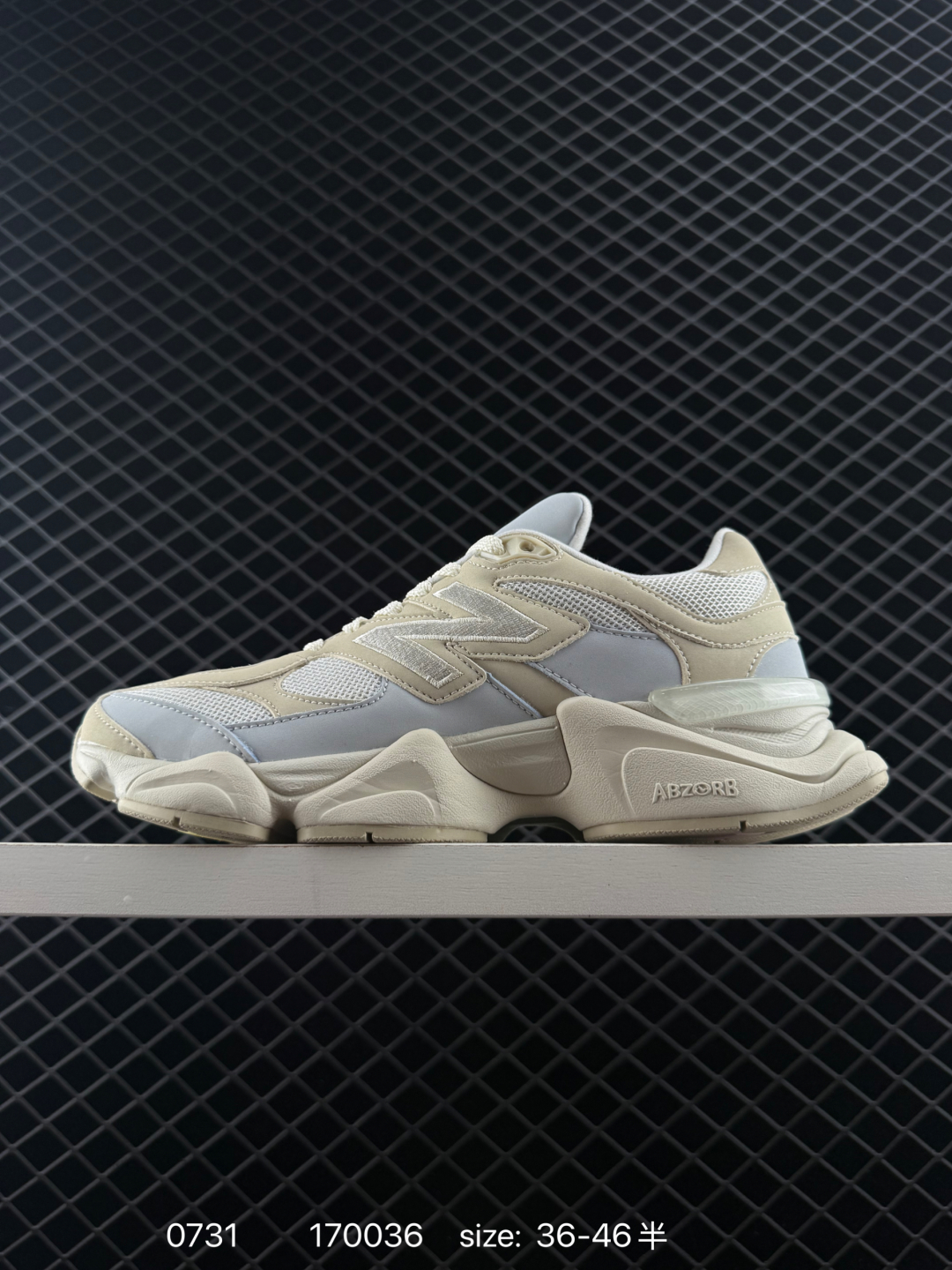 💰290
新百伦New Balance NB 9060 复古单品鞋款灵感源自设计师本人对夏日的怀日回忆。采用大面积网眼以及麂皮材质覆盖鞋身，还原经典气质。搭载ABZORB避震科技，由泡沫聚酯制成，上脚可以有效减少由鞋底反弹对身体及双腿的冲击
尺码：36 37 37.5 38 38.5 39.5 40 40.5 41.5 42 42.5 43 44 45 46 46.5
货号：U9060AGA
编码：170036