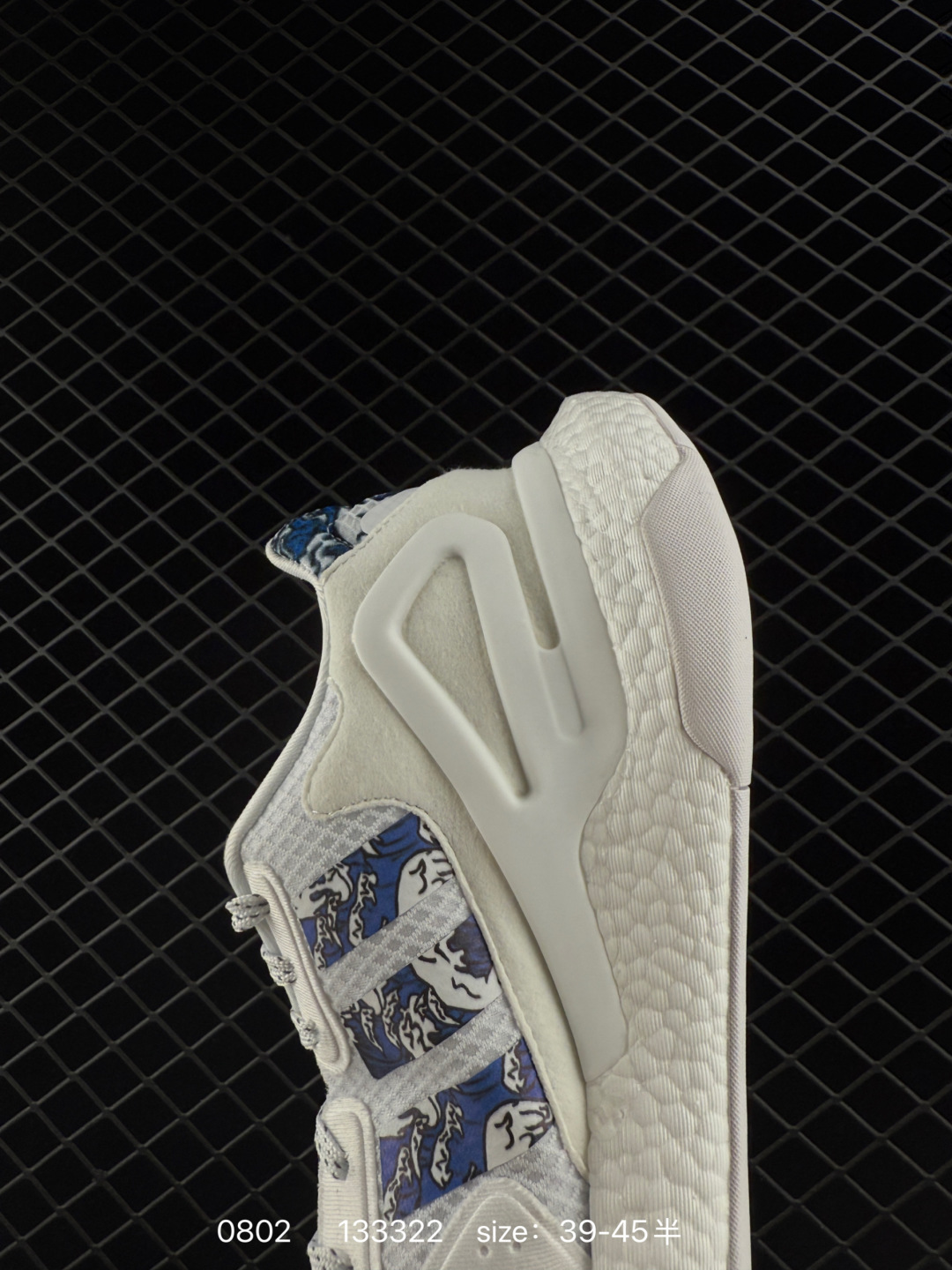 💰210
adidas originals ZX 2K Boost 网布织物 运动舒适 减震防滑 低帮 生活休闲鞋 男女同款 白黑
编码：133322
尺码：39-45半
货号：FY6167