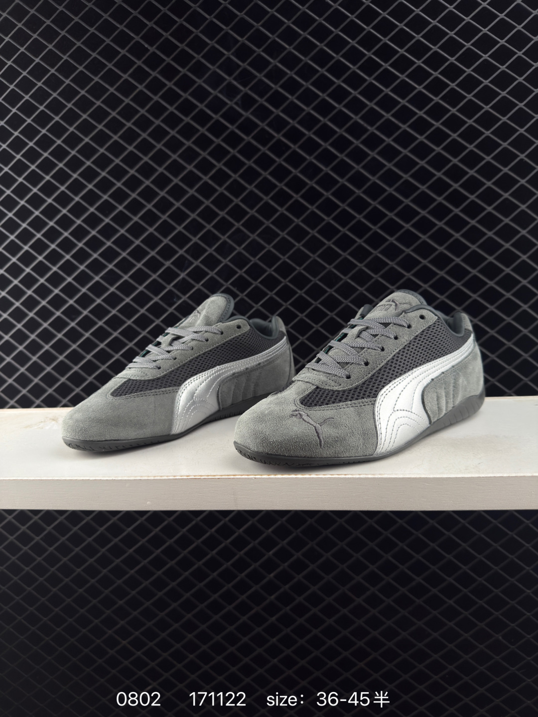 💰210
Puma Speedcat OG彪马 防滑耐磨生活休闲 运动鞋
官方货号:403902-01
尺码:36 37 37.5 38 38.5 39 40 40.5 41 42 42.5 43 44 45
编码：171122