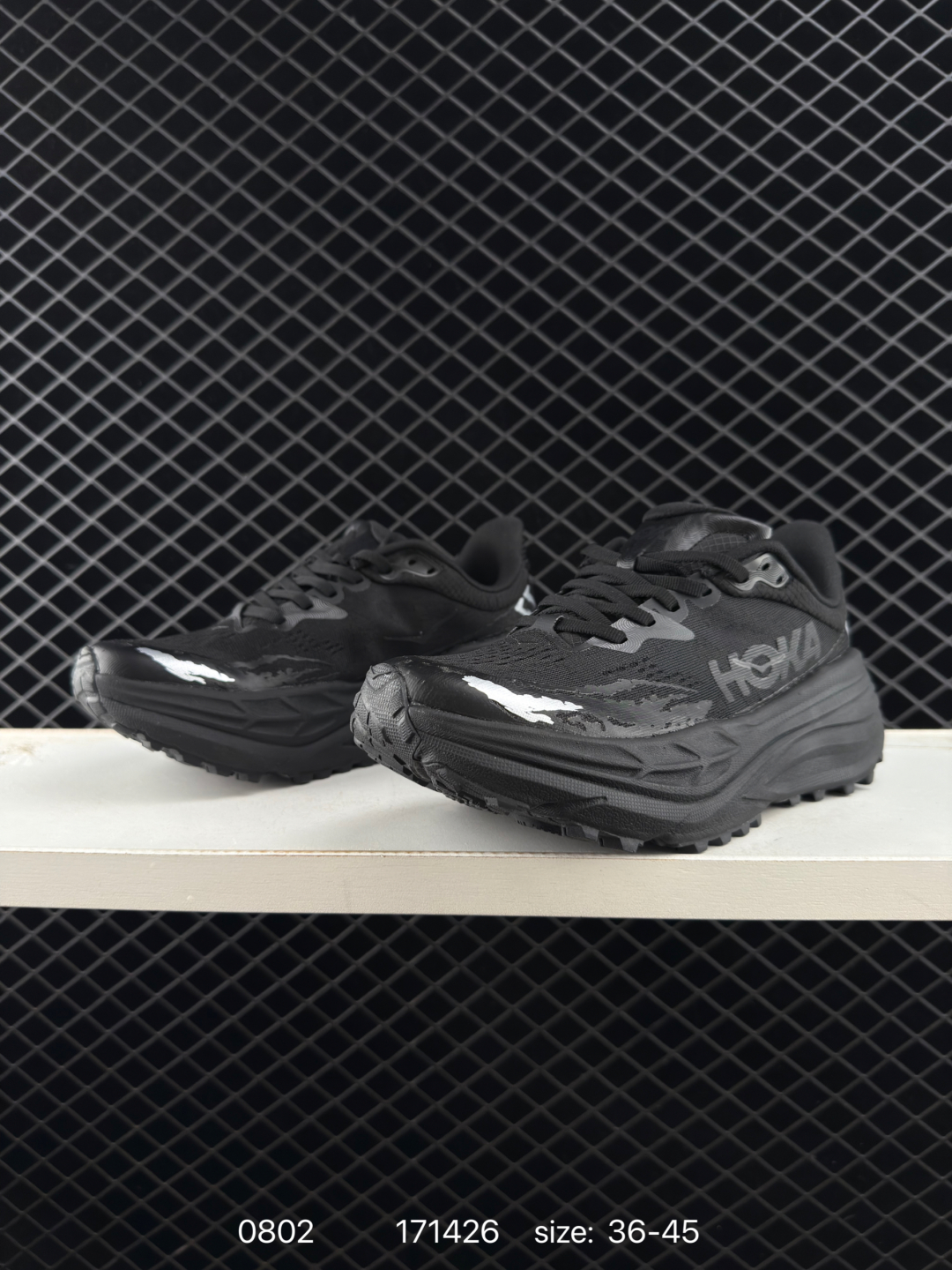 💰230
✅HOKA Stinson 7 低帮专业越野跑步鞋
这款鞋5mm的前后掌落差能让你贴近自然跑的步态 使你的身体对鞋子的缓震和支撑特性依赖变少 从而增加自身的下肢力量 鞋底防滑性能在下坡的石板台阶和原始路面都有很好的表 HOKA血统属性厚底设计 在快速下坡时起到缓震保护作用减少重力给予脚踝 膝部 髋关节等处带来的冲击力
官方货号:1141530
尺码:36 36.5 37.5 38 38.5 39 40 40.5 41 42 42.5 43 44 45
编码:171426
Size:36~45半