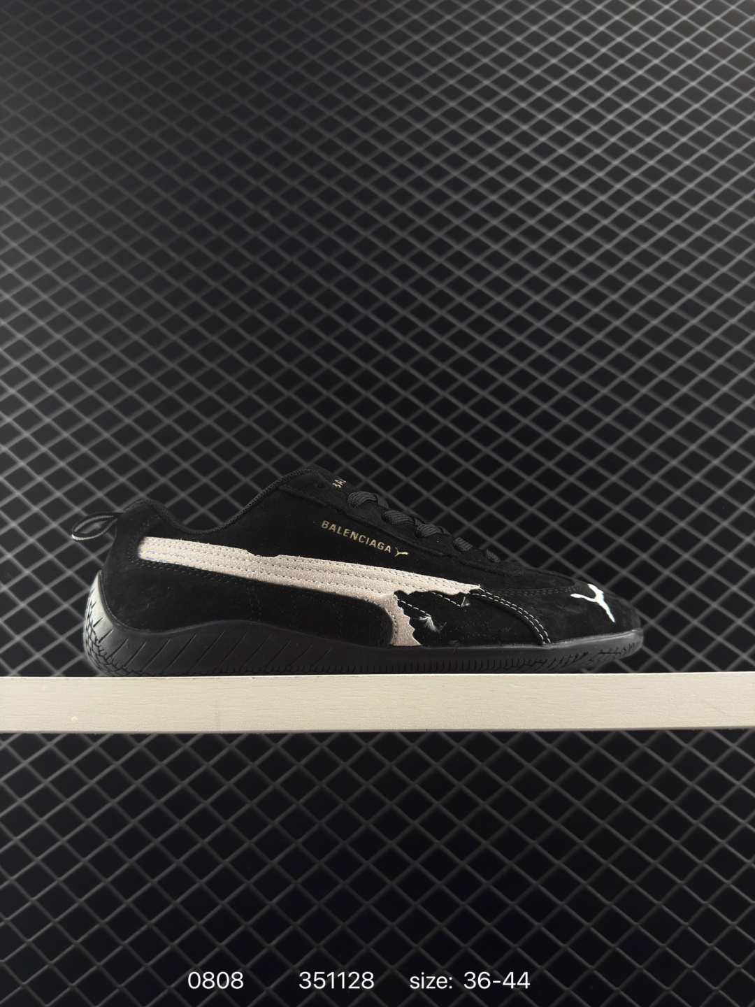 公司级✅巴黎联名The Open Product x Puma Speedcat 极速赛车系列彪马低帮生活休闲鞋 原装档案原数据纸版楦型 采用原厂固色翻毛皮鞋面材质 二次成型’猛帮‘成型工艺 官方货号:8471461633 ⚠️注意️(线头原版预留 剪短不能退换) 尺码:如图 编码:351128