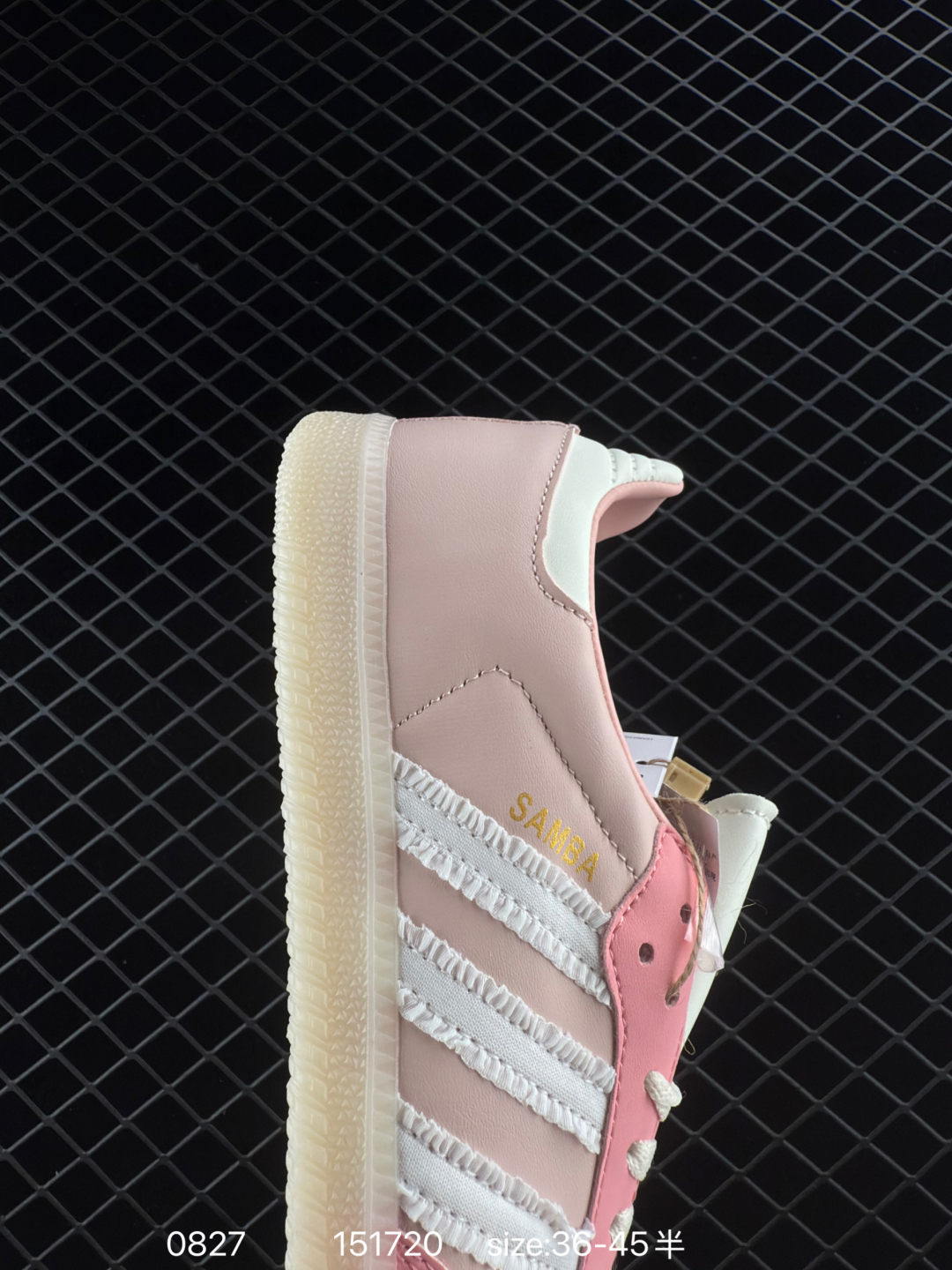 💰198
Adidas Originals Samba OG 桑巴舞系列 阿迪达斯 三叶草 绅士德训足球风百搭低帮休闲运动板鞋
货号:JR8830
尺码:36～45半
ID:151720